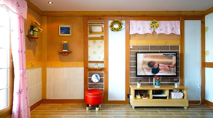 Gung Pension Namhae Bagian luar foto
